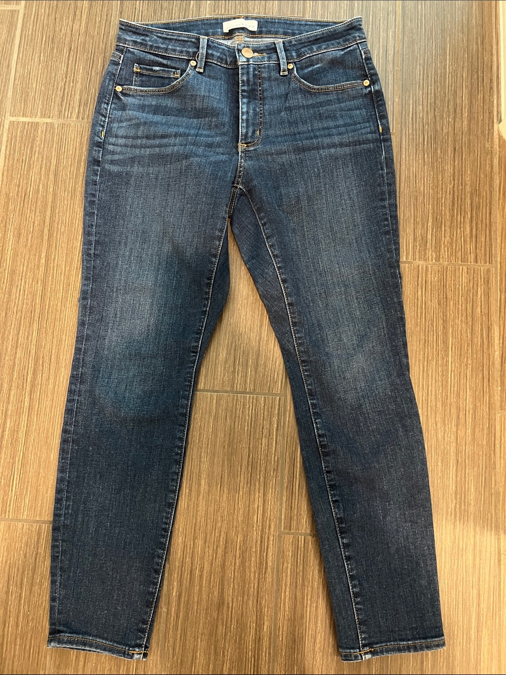 LOFT Dark Wash Curvy Skinny Jeans